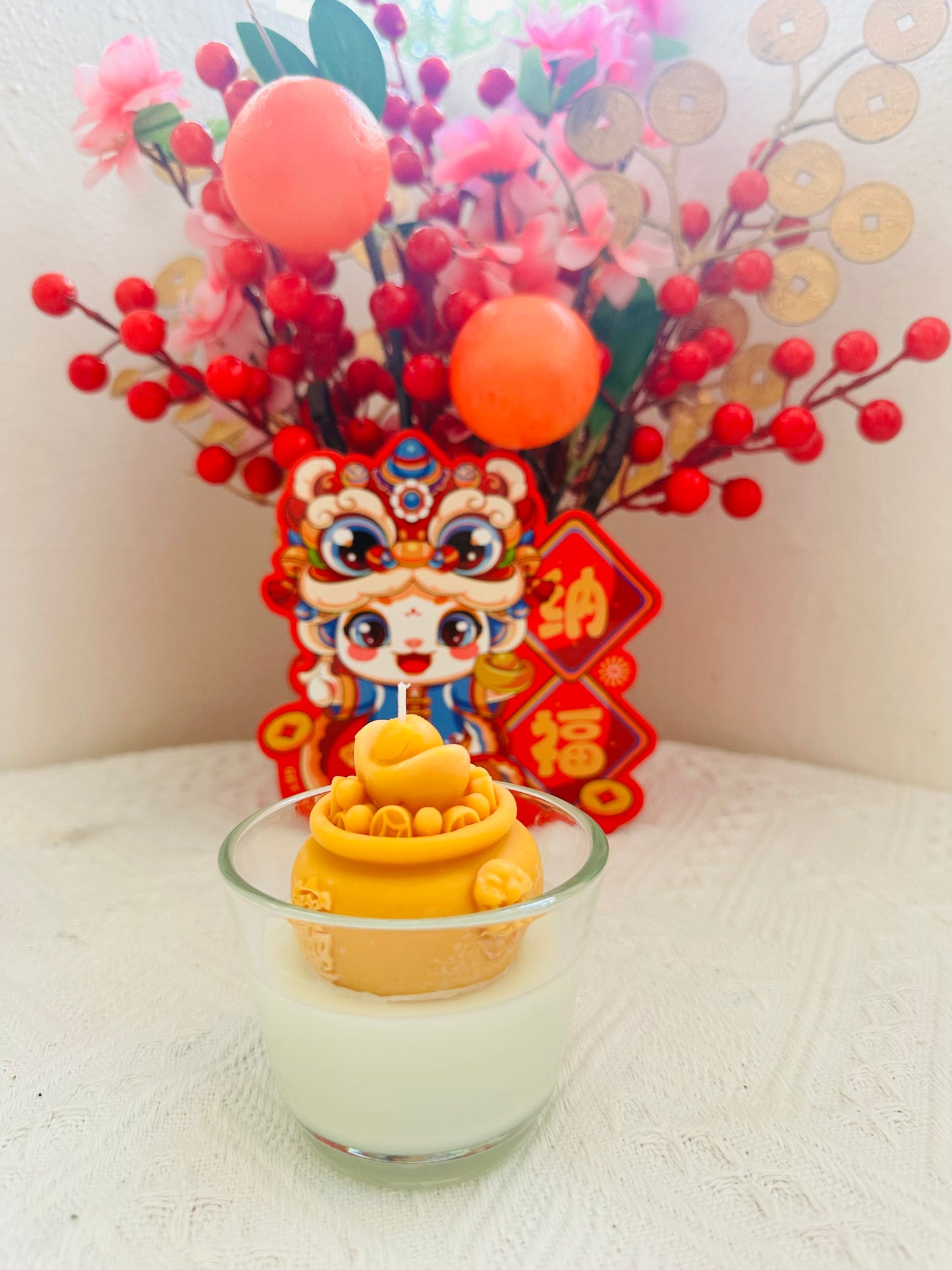 Gold Pot - Capture radiant fortune and generous, living prosperity